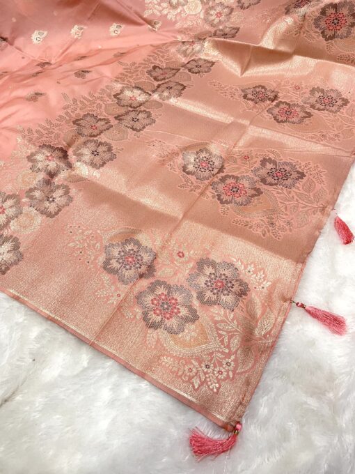 Tarahood Silk Saree with Beautiful Light Matching