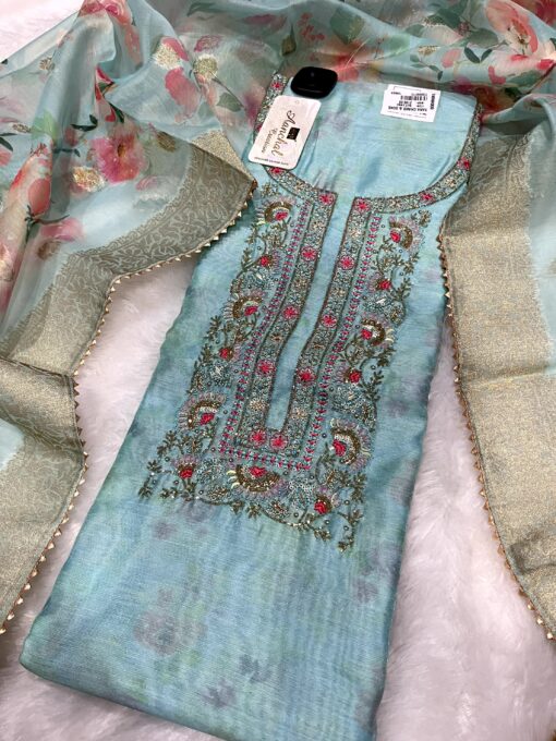 Tarahood Designer and Handwork Party and Casual Wear Printed Suit - Image 3