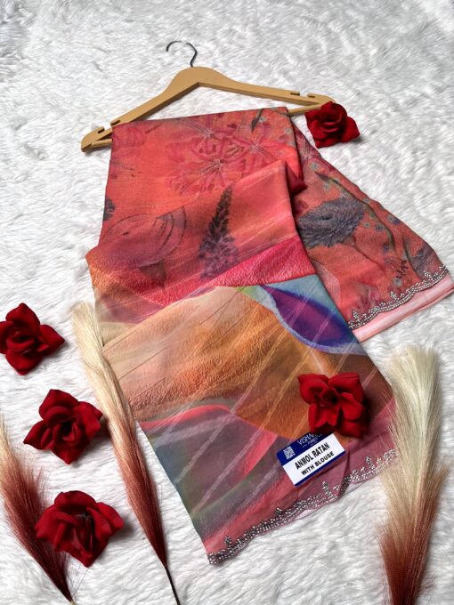 Tarahood Floral And Symmetrical Printed Saree - Image 5