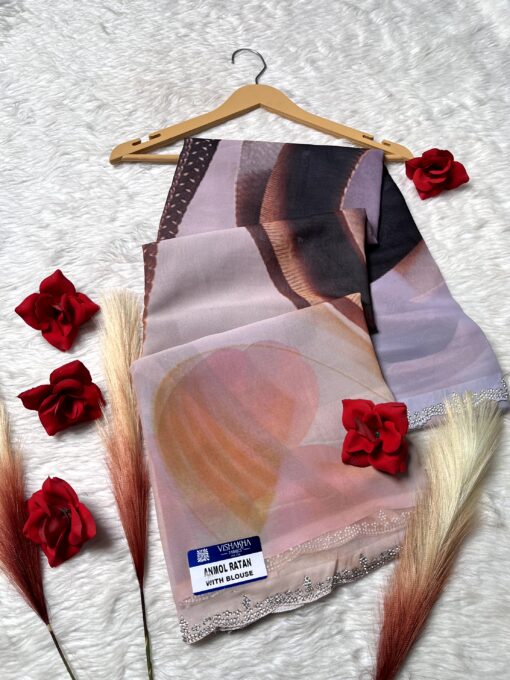 Tarahood Floral And Symmetrical Printed Saree - Image 6