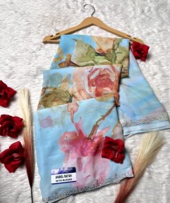 Tarahood Floral And Symmetrical Printed Saree