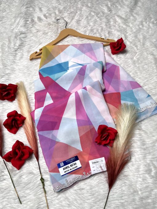 Tarahood Floral And Symmetrical Printed Saree - Image 10