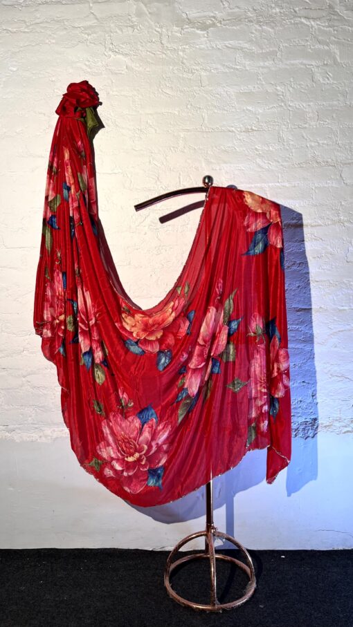 Tarahood Chinon Floral Print Saree With Hand Work - Image 5