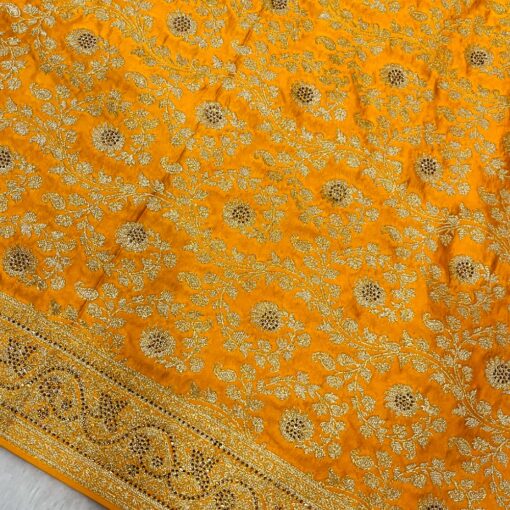Tarahood Woven Design Jerken Swarovski Pure Silk Kanjeevaram Saree - Image 5
