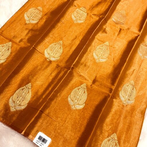 Tarahood Soft And Kanchipuam Silk Saree - Image 11