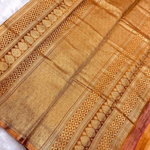 Tarahood Soft And Kanchipuam Silk Saree - Image 10