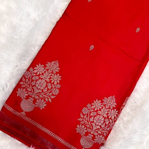 Tarahood Banarasi Soft Silk Woven Saree