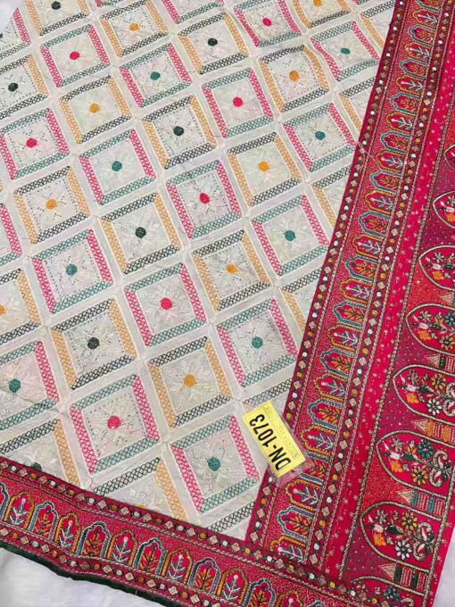Tarahood Pure Katan Silk Banarasi Patola Saree - Image 15