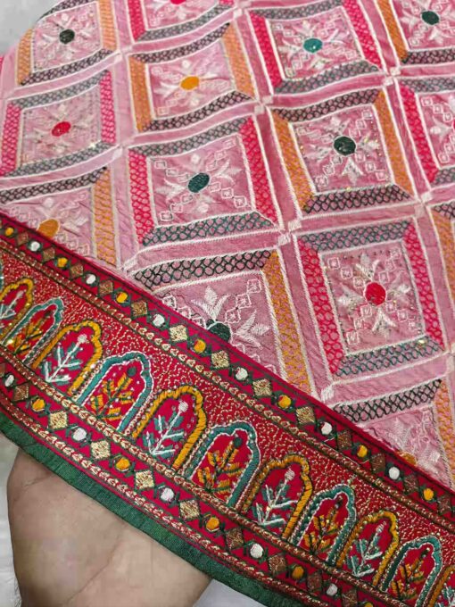 Tarahood Pure Katan Silk Banarasi Patola Saree - Image 11