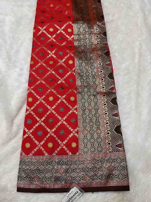 Tarahood Woven Design Jerken Swarovski Pure Silk Kanjeevaram Saree - Image 14