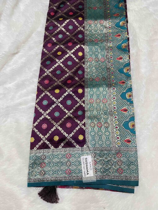 Tarahood Woven Design Jerken Swarovski Pure Silk Kanjeevaram Saree - Image 13