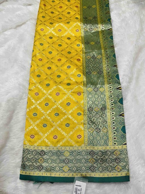 Tarahood Woven Design Jerken Swarovski Pure Silk Kanjeevaram Saree - Image 8