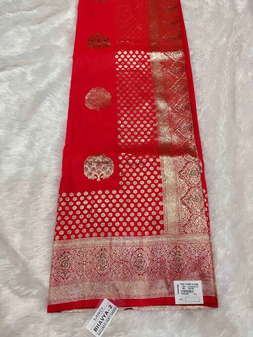 Tarahood Georgette Silk Saree with Contrast Pallu - Image 9