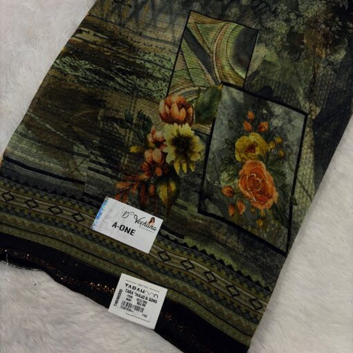 Tarahood Floral And Symmetrical Printed Saree - Image 4
