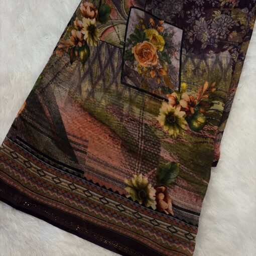 Tarahood Floral And Symmetrical Printed Saree - Image 2