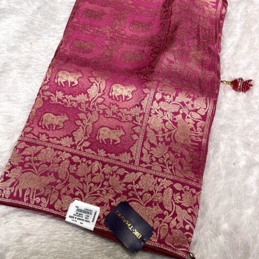 Tarahood Woven Design  Swarovski Pure Silk Kanjeevaram Saree - Image 4